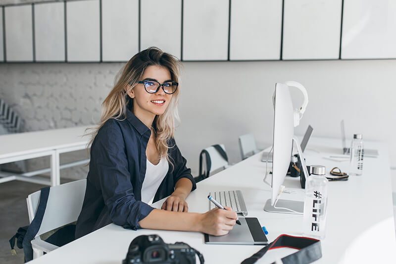 How to Choose a Monitor for Modeling, Graphics, and Work