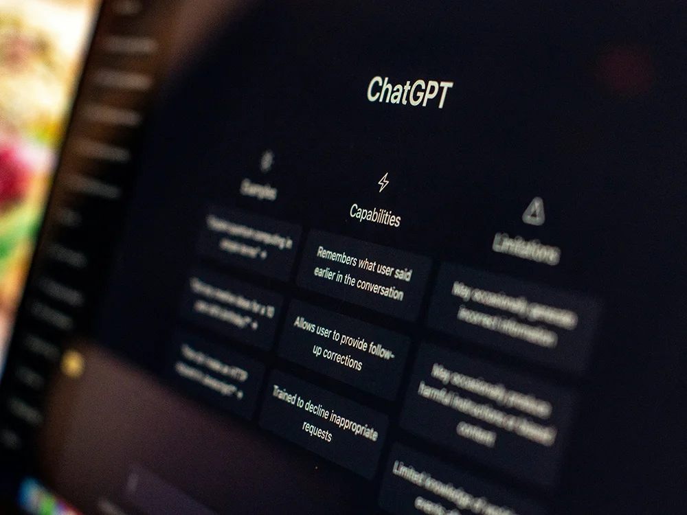 The Role of AI in Architectural Visualization: ChatGPT vs. DeepSeek 1
