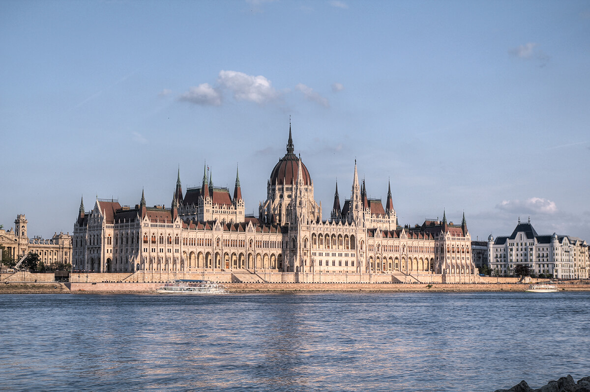 Experience in a 3D visualization studio in Budapest. By Valeria Pozharskaya.