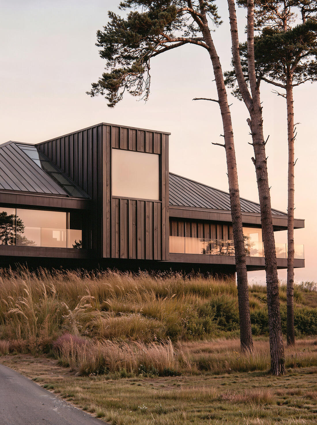 Architectural 3D visualization by Anton Konishchuk on CGAward