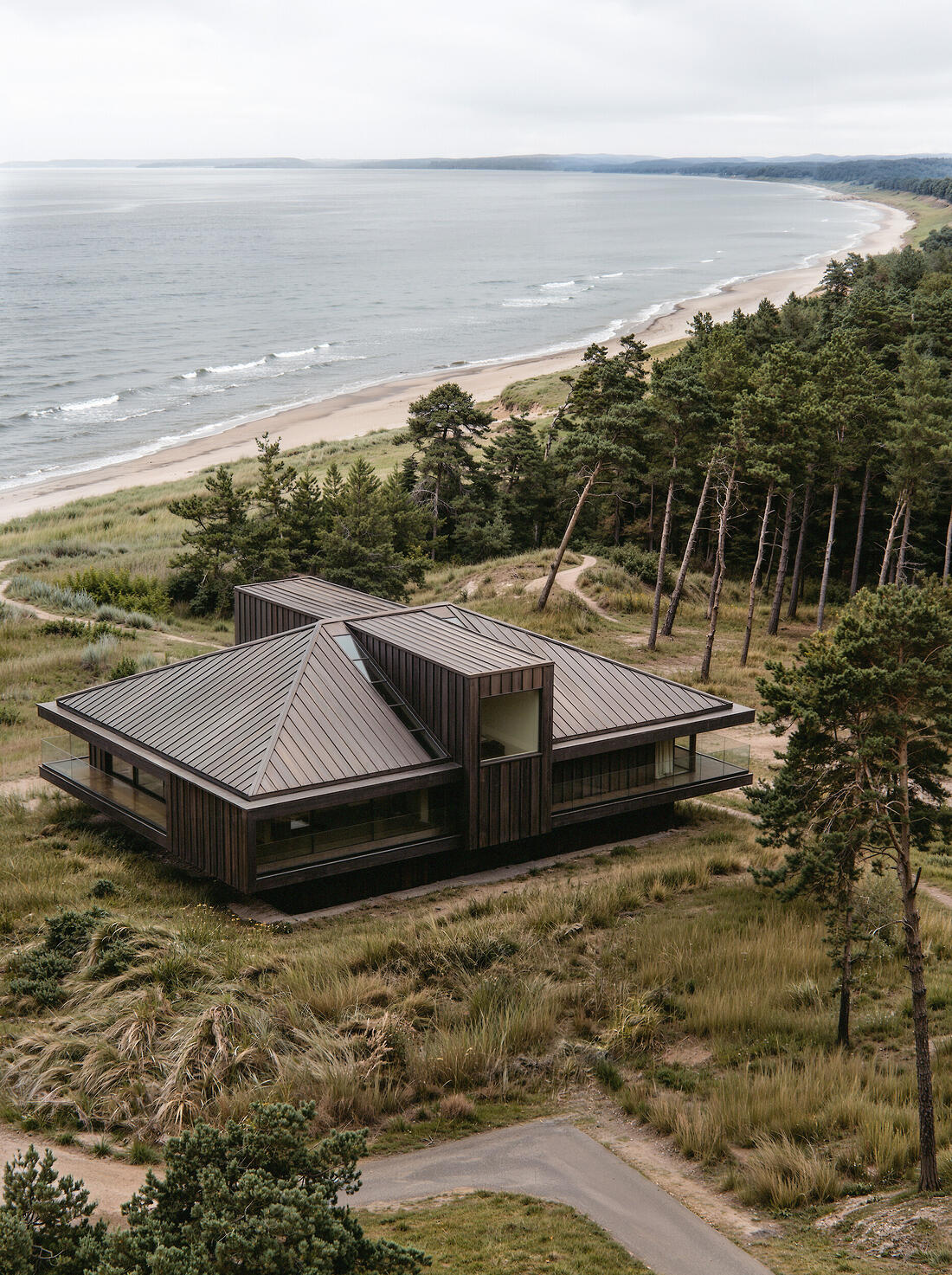 Architectural 3D visualization by Anton Konishchuk on CGAward